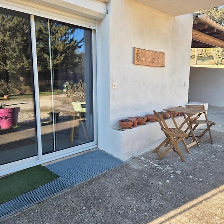 Location Venelles Villa Kültér fotó
