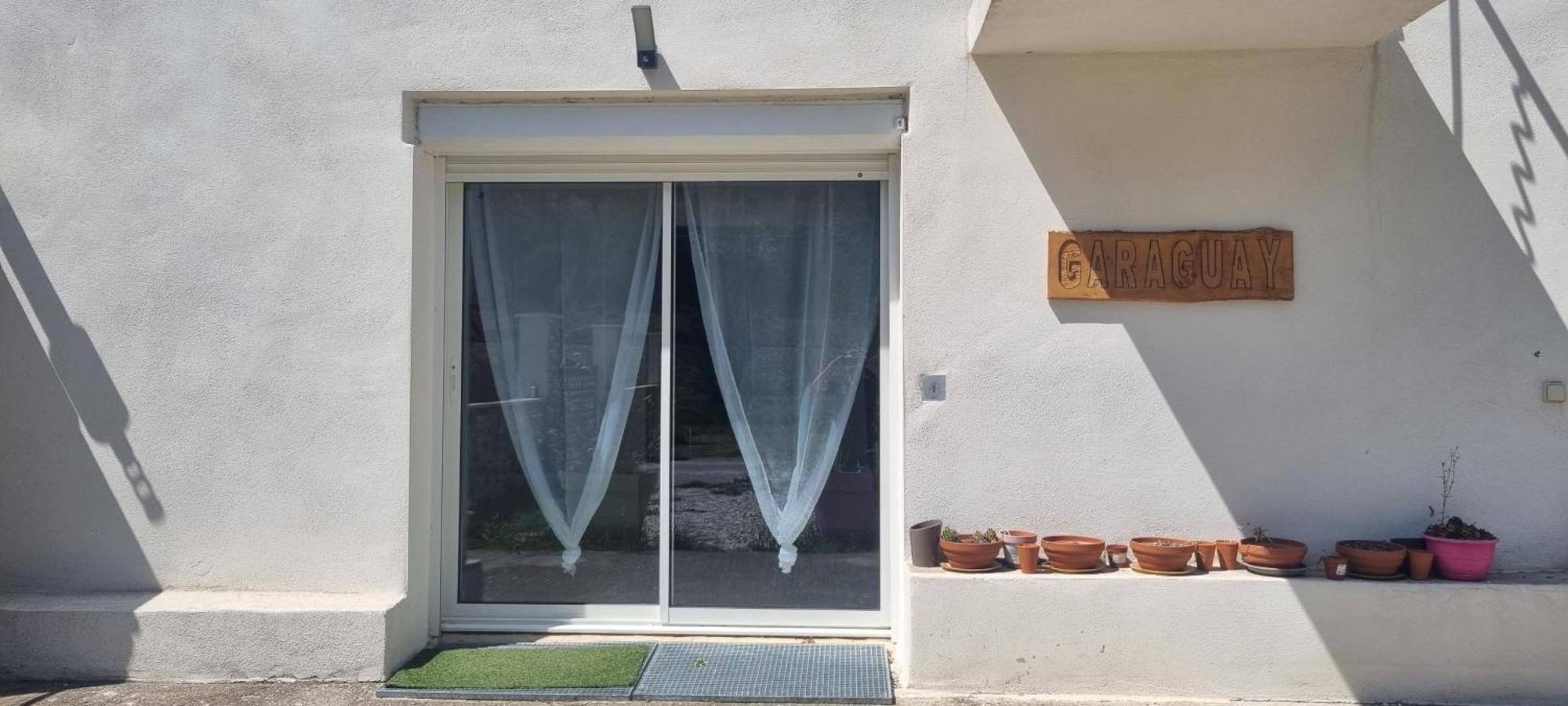 Location Venelles Villa Kültér fotó